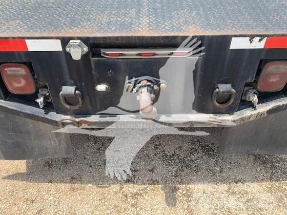 Peterbilt 335 Kamioni sa otvorenim sandukom