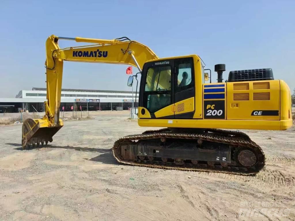 Komatsu PC 200-11 Bageri guseničari