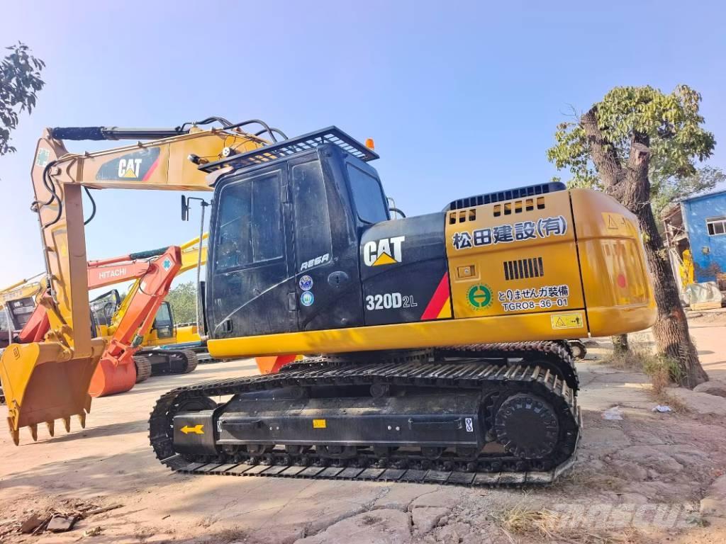 CAT 320 D2L Bageri guseničari