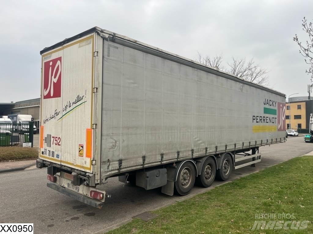 Fruehauf Tautliner Poluprikolice sa ciradom