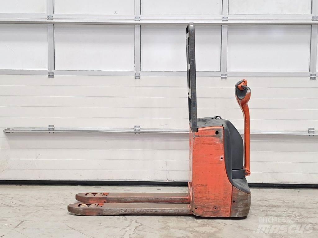 Linde T16 Nisko podizni električni viljuškar