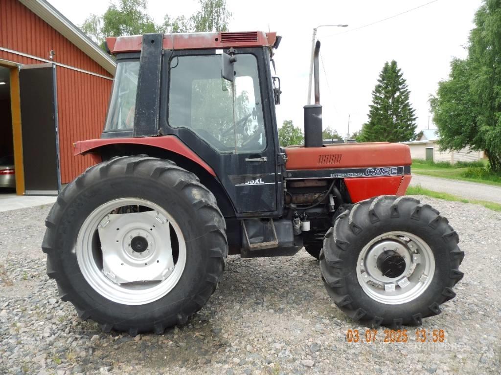 Case IH 685 XL Traktori