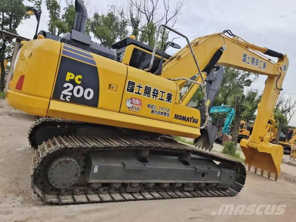 Komatsu PC 200-8 Bageri guseničari