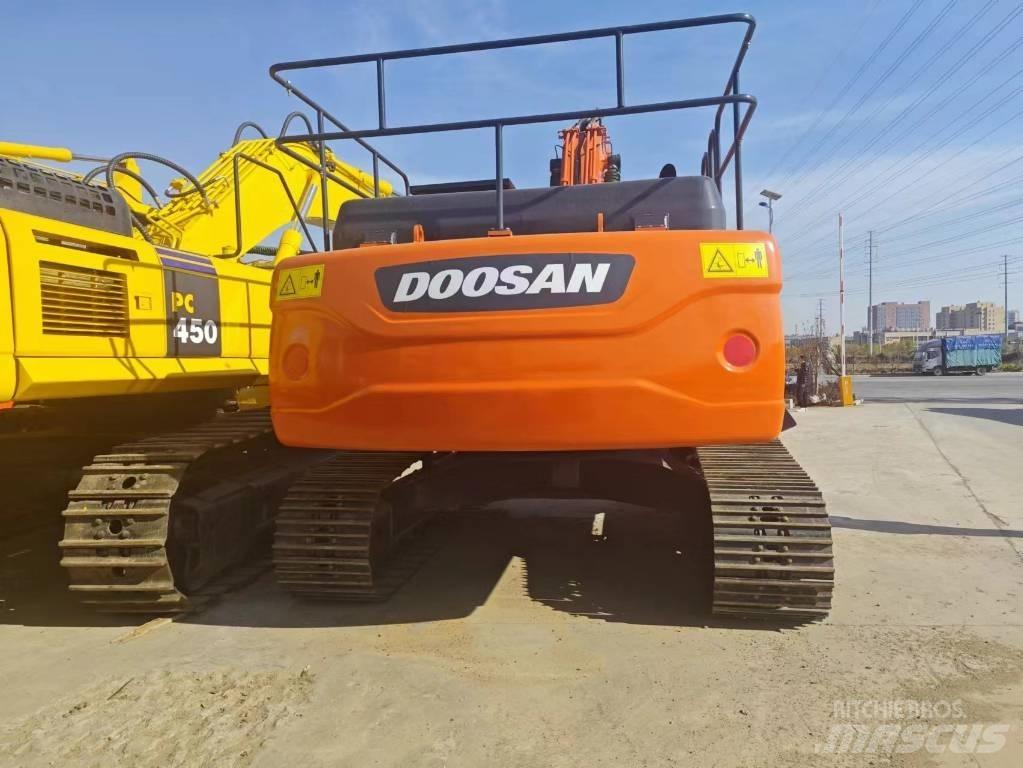 Doosan DX 300 Bageri guseničari