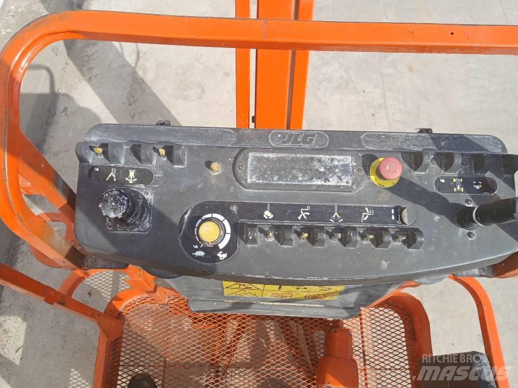 JLG E 300 AJ Zglobne podizne platforme