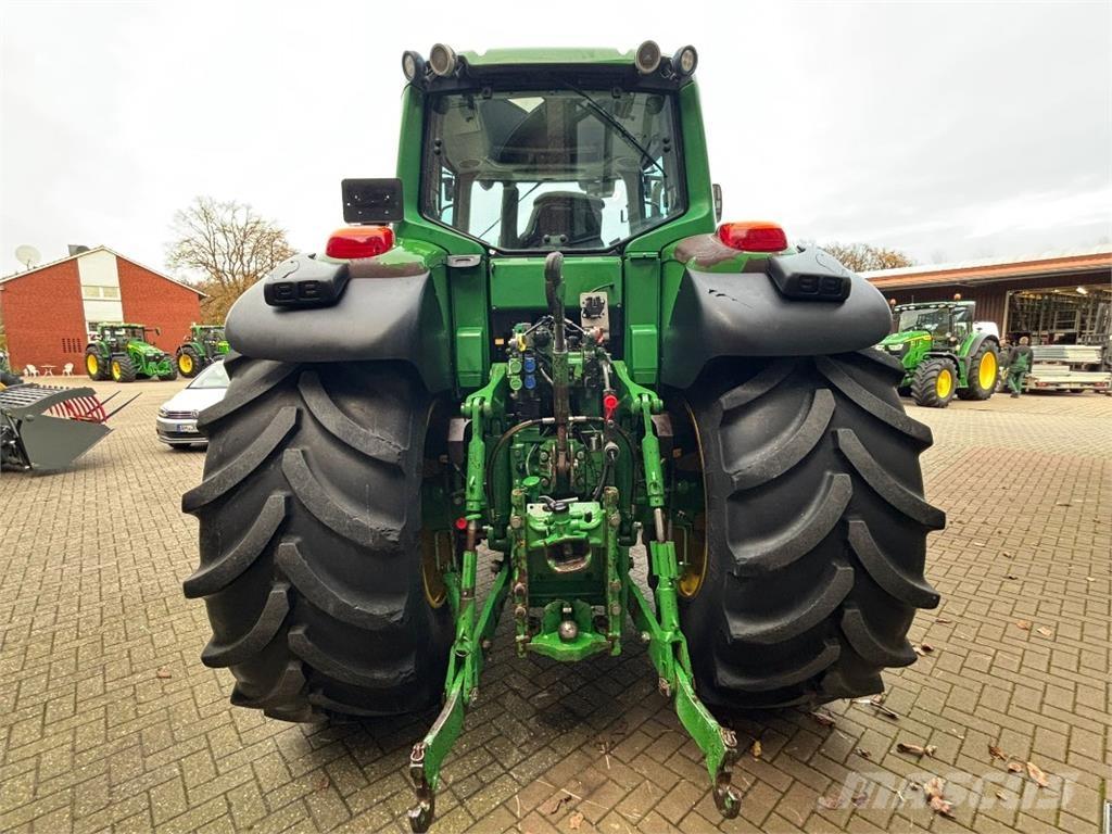 John Deere 7530 Traktori