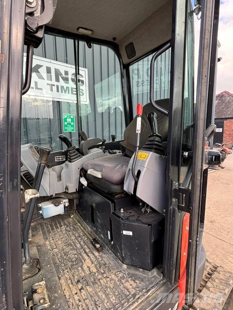 Kubota U 27 Mini bageri < 7t