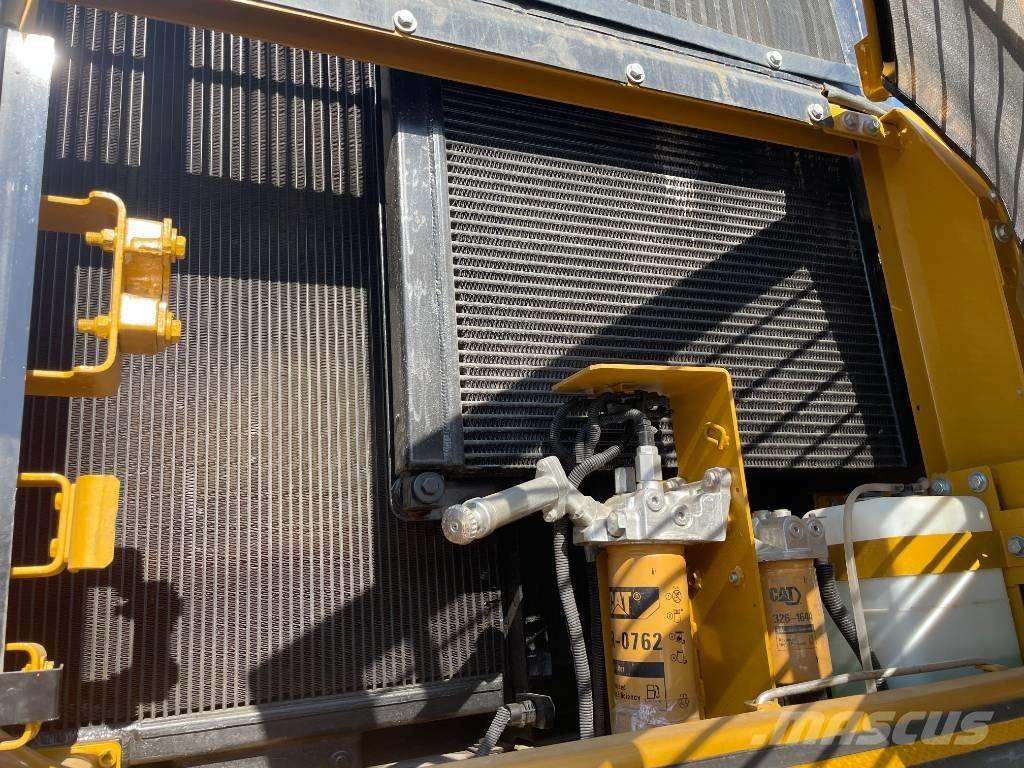 CAT 330 D Bageri guseničari