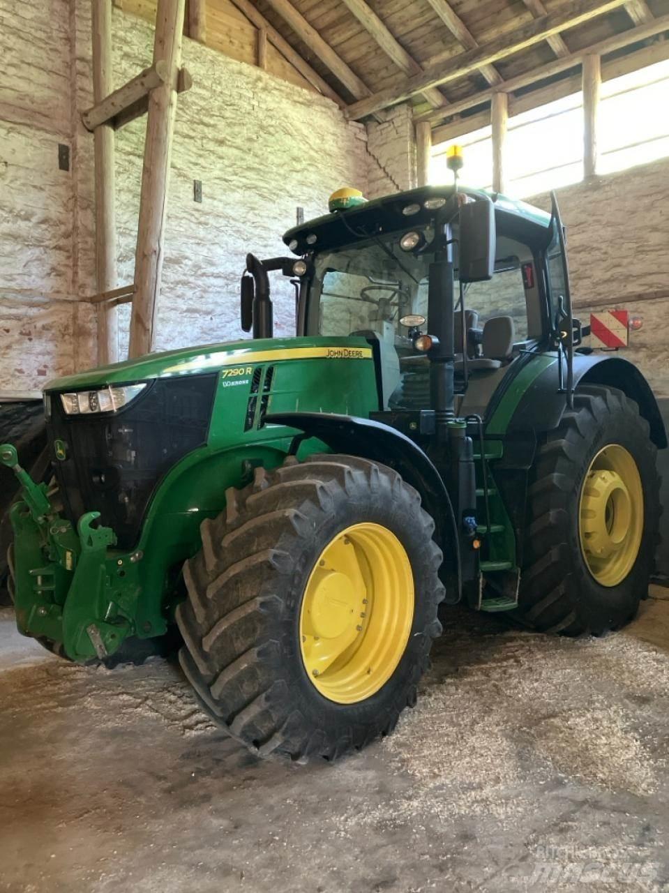 John Deere 7290R Traktori