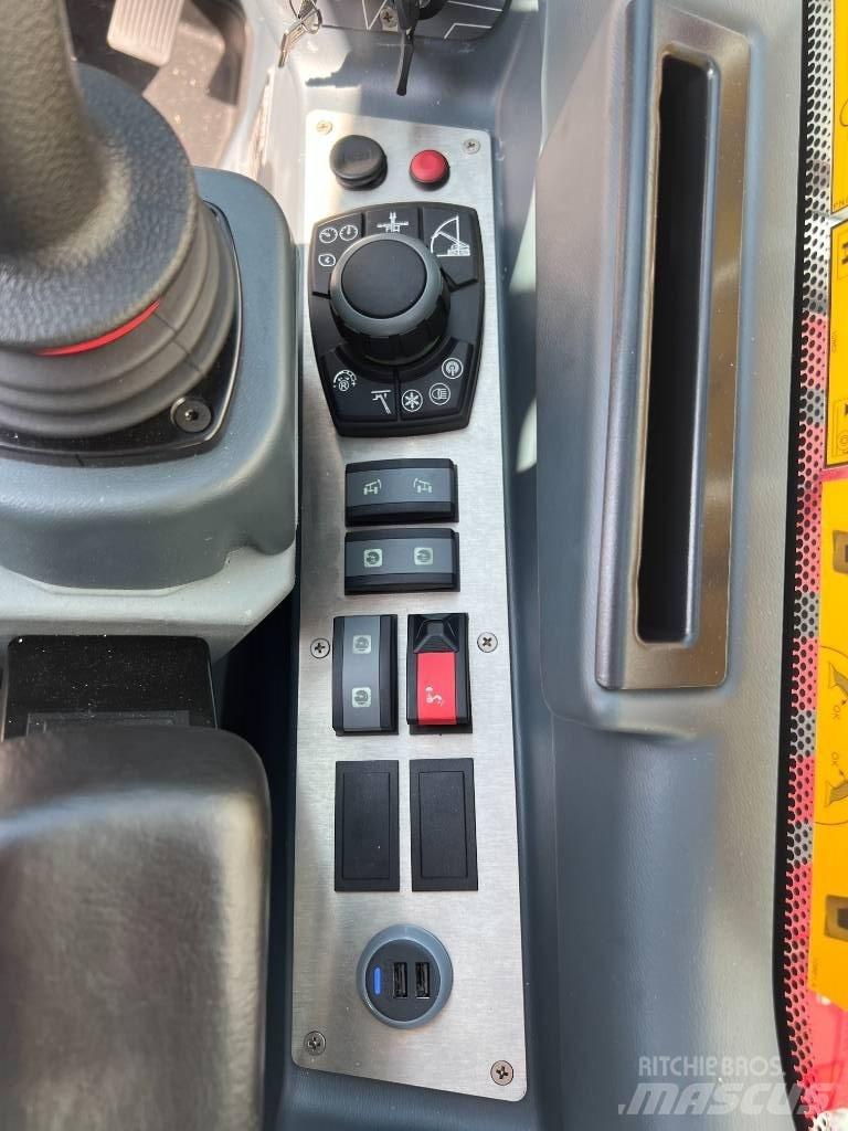 Magni RTH 7.26 Teleskopski viljuškari