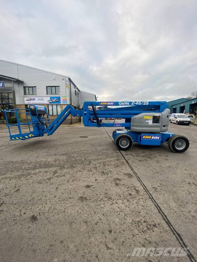Genie Z 45/25 J Zglobne podizne platforme