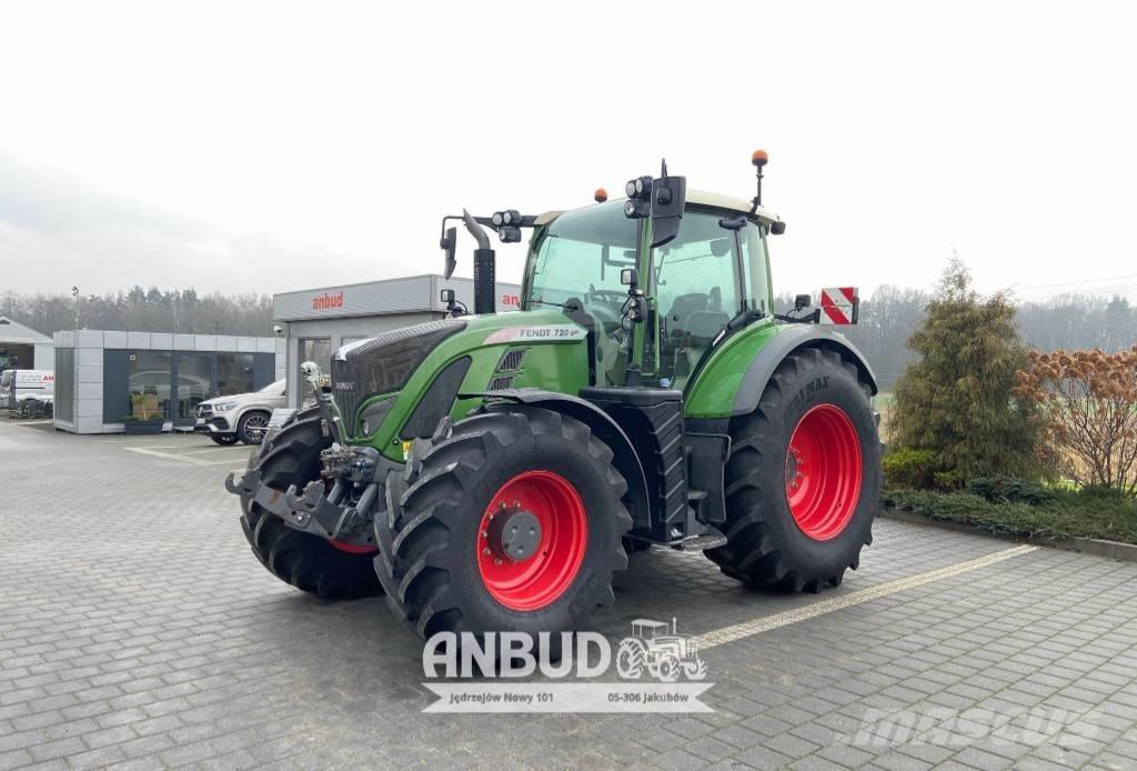 Fendt 720 Vario S4 Traktori