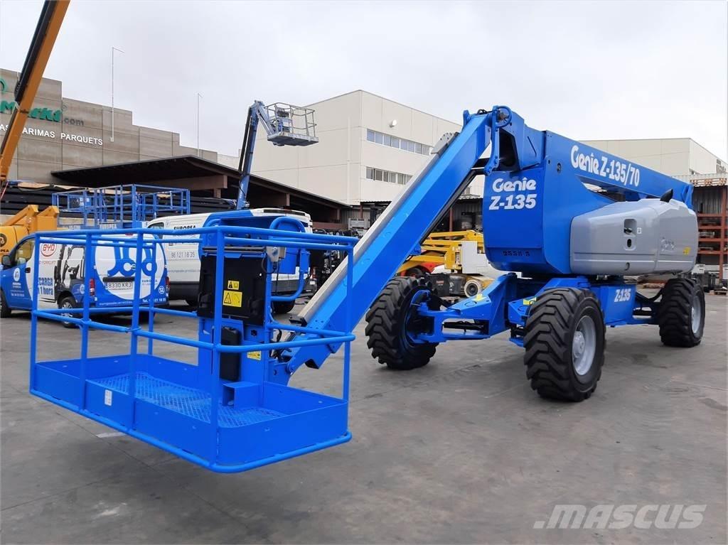 Genie Z135 70 Zglobne podizne platforme