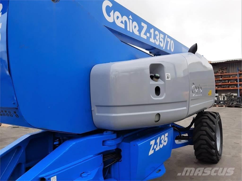 Genie Z135 70 Zglobne podizne platforme
