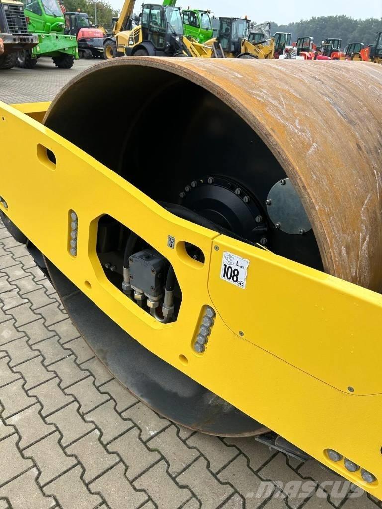 Bomag BW 211 D-5 Valjci sa jednim bubnjem