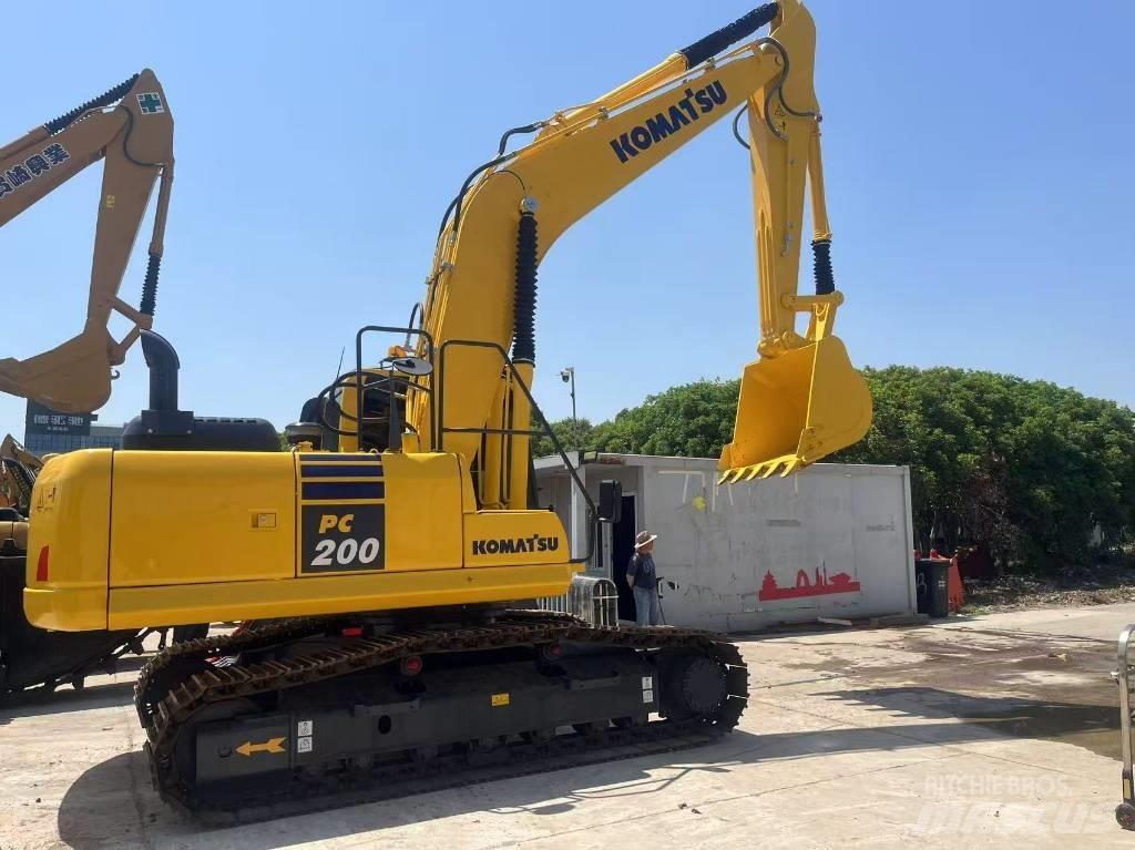 Komatsu PC 200 Bageri guseničari