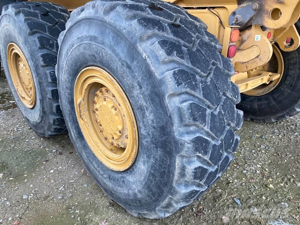 CAT 730 C Zglobni damperi