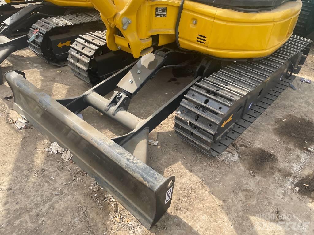 Komatsu PC 30 Mini bageri < 7t