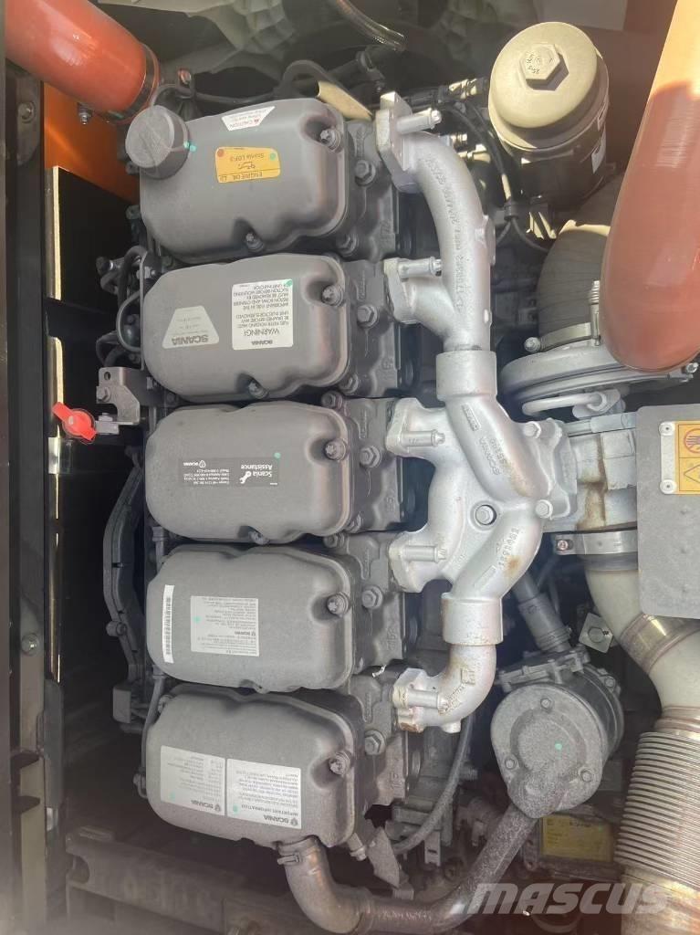 Develon DX 400 Bageri guseničari