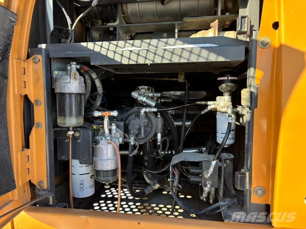 CASE CX 210 D Bageri guseničari