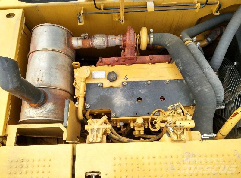 CAT 323 Bageri guseničari