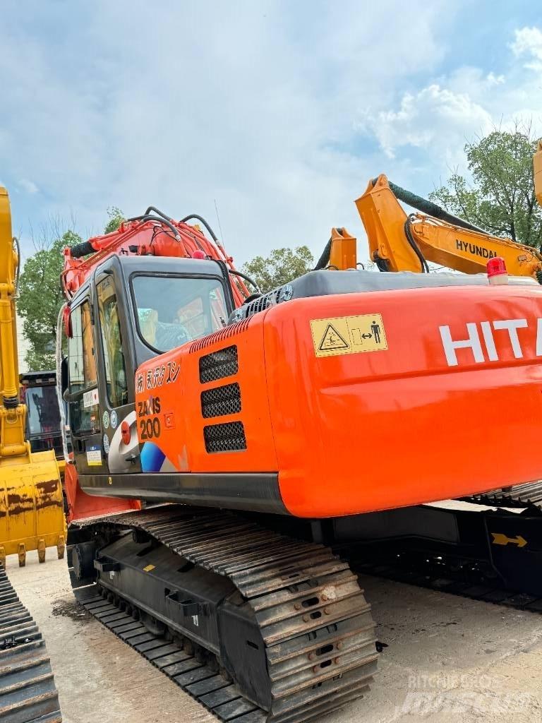 Hitachi ZX 200 Bageri guseničari