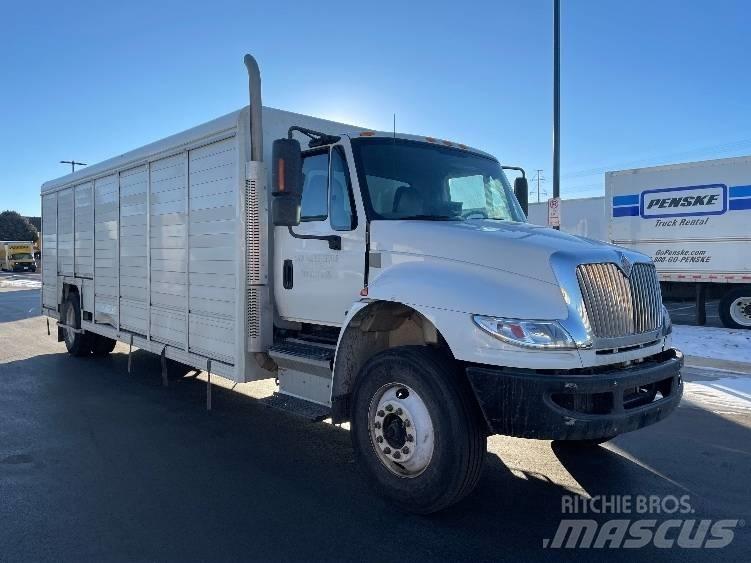 International 4300 Kamioni za prevoz pića