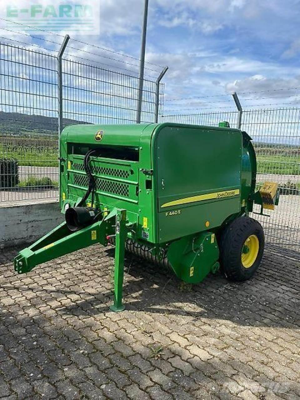 John Deere f440e Prese/balirke za četvrtaste bale