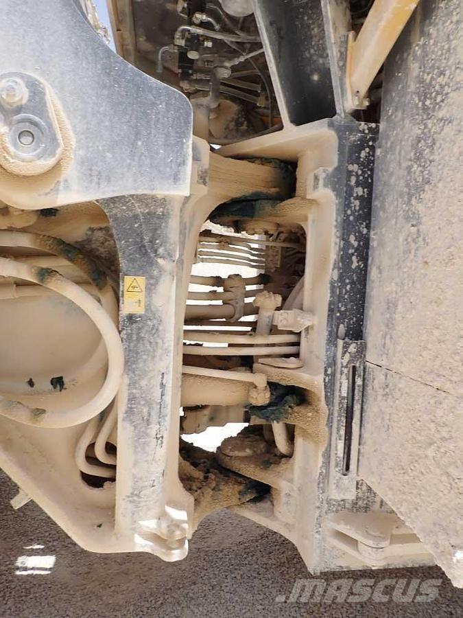 Komatsu WA600-8EO Utovarivači na točkove