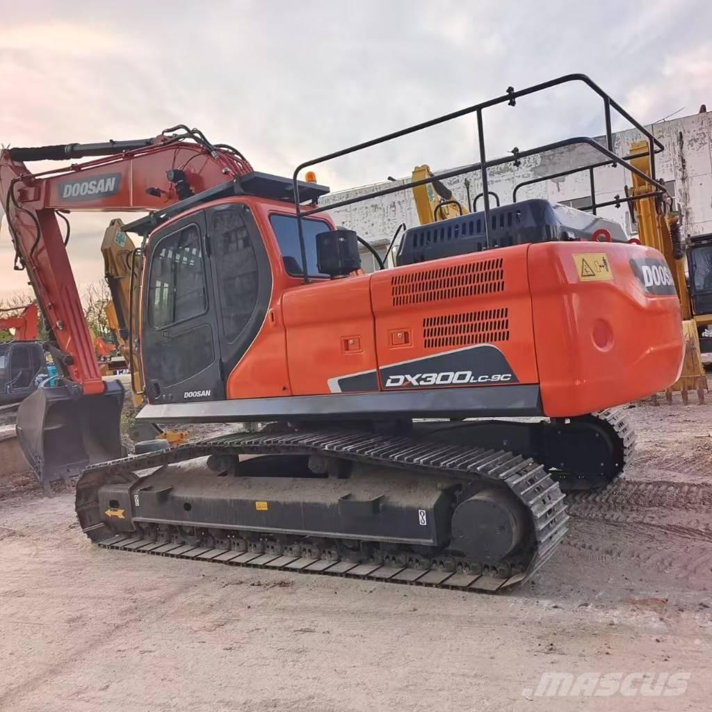 Doosan DX 330 LC Bageri guseničari