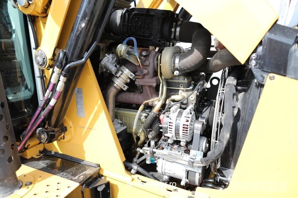 CAT 432 F2 Rovokopači