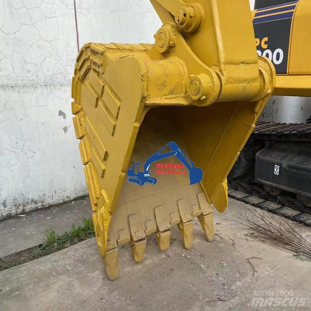 CAT 323D Bageri guseničari