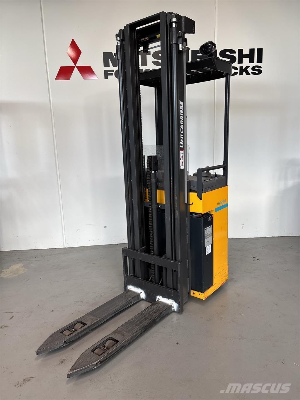 Atlet A160 Samopogonski ručni viljuškari