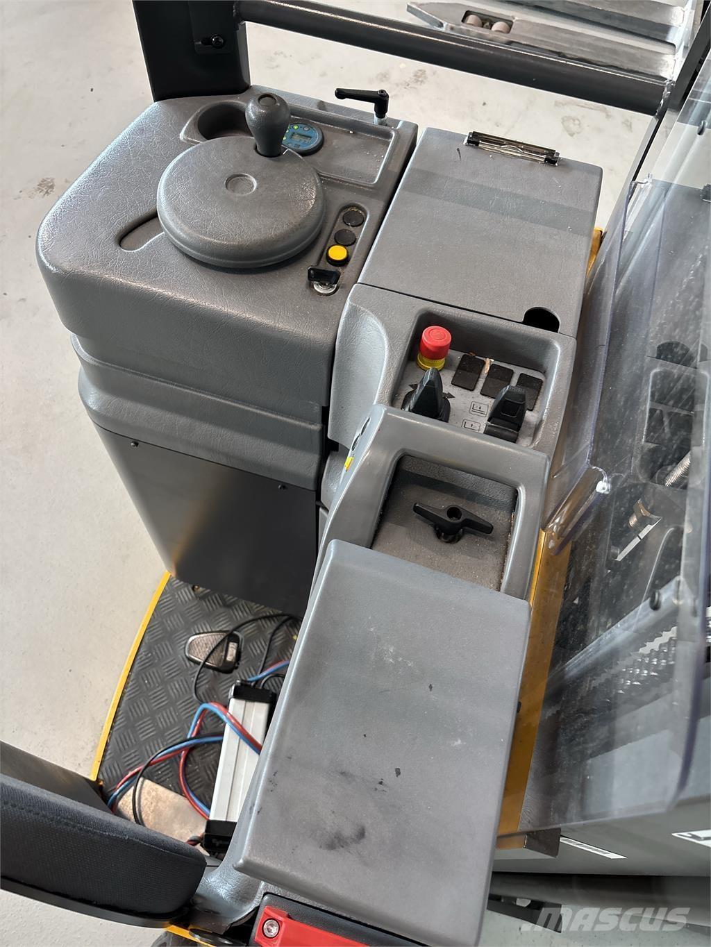 Atlet A160 Samopogonski ručni viljuškari