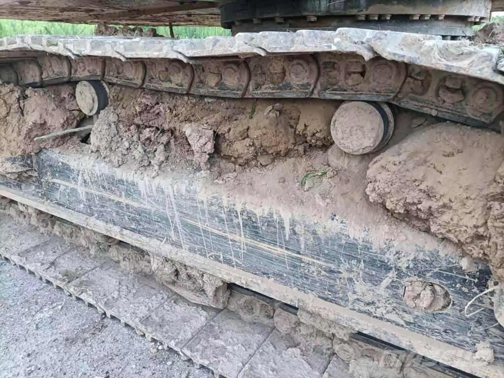 CAT 323GX Polovni amfibijski bageri