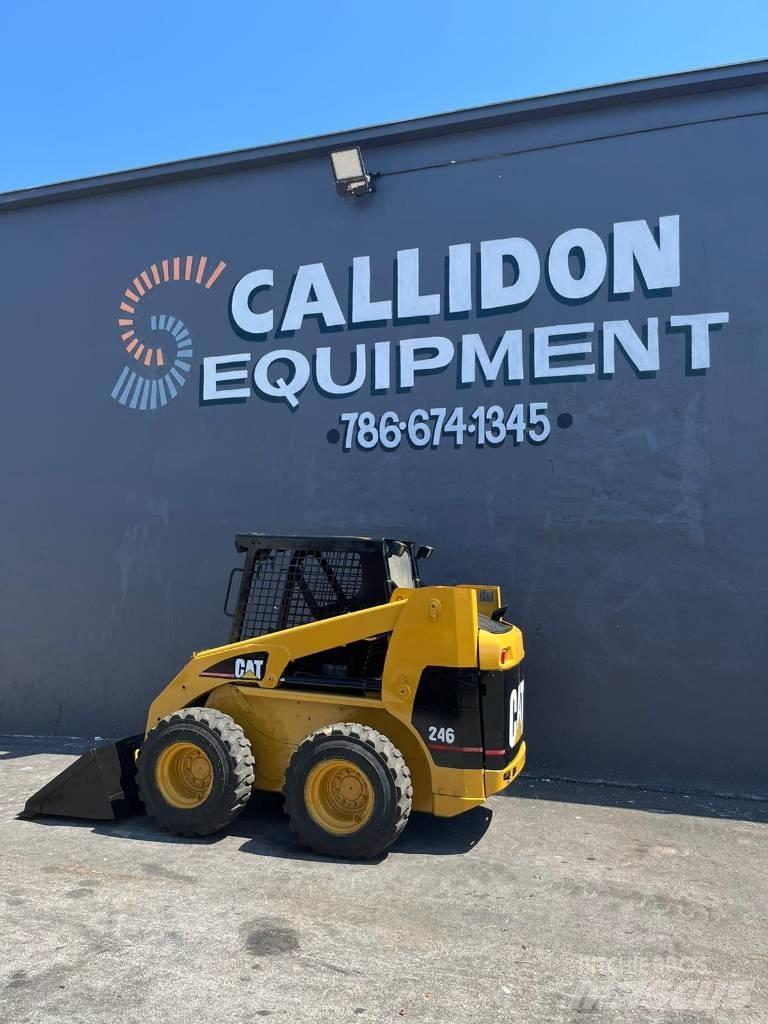 CAT 246 Skid steer mini utovarivači