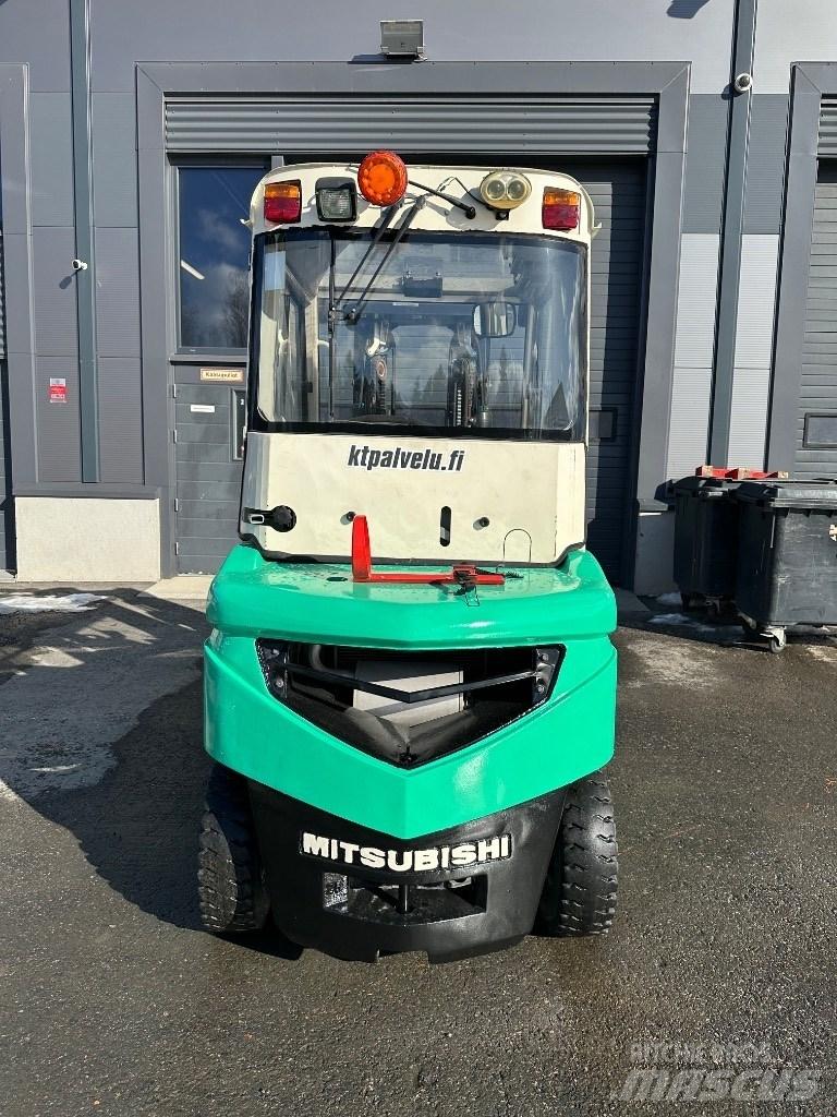 Mitsubishi FD25N Dizelski viljuškari