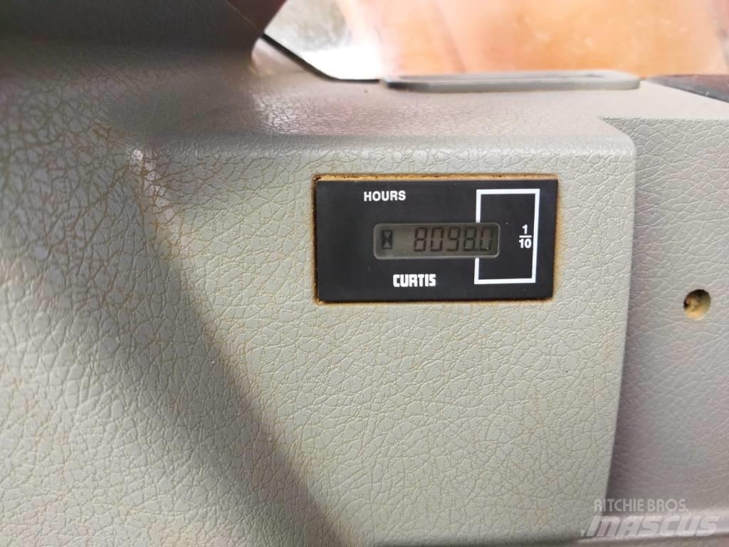 Doosan DX 140 W Bageri točkaši