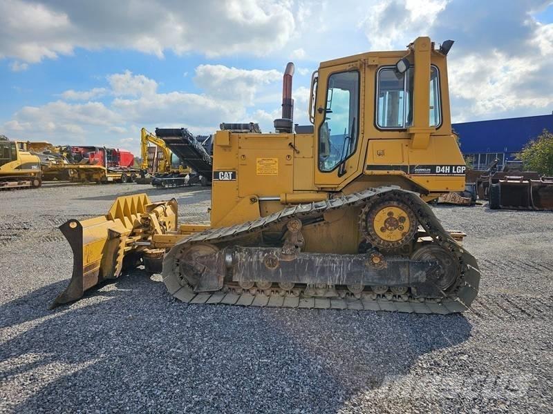 CAT D 4 H LGP Buldožeri guseničari