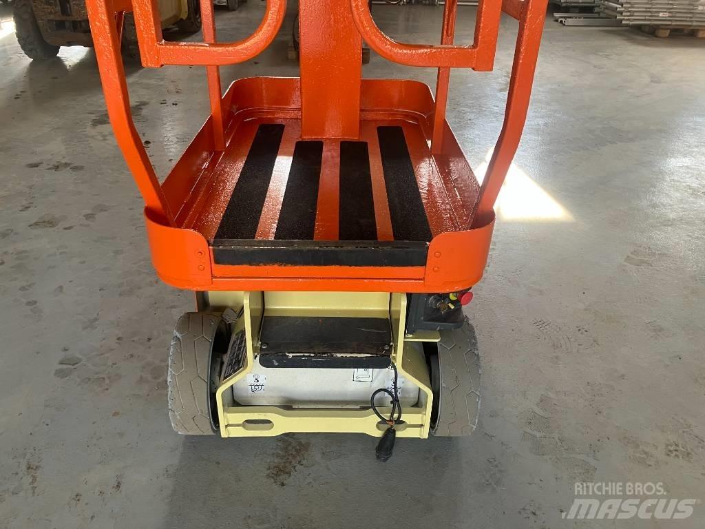 JLG 1230 ES Jarbolne penjajuće platforme