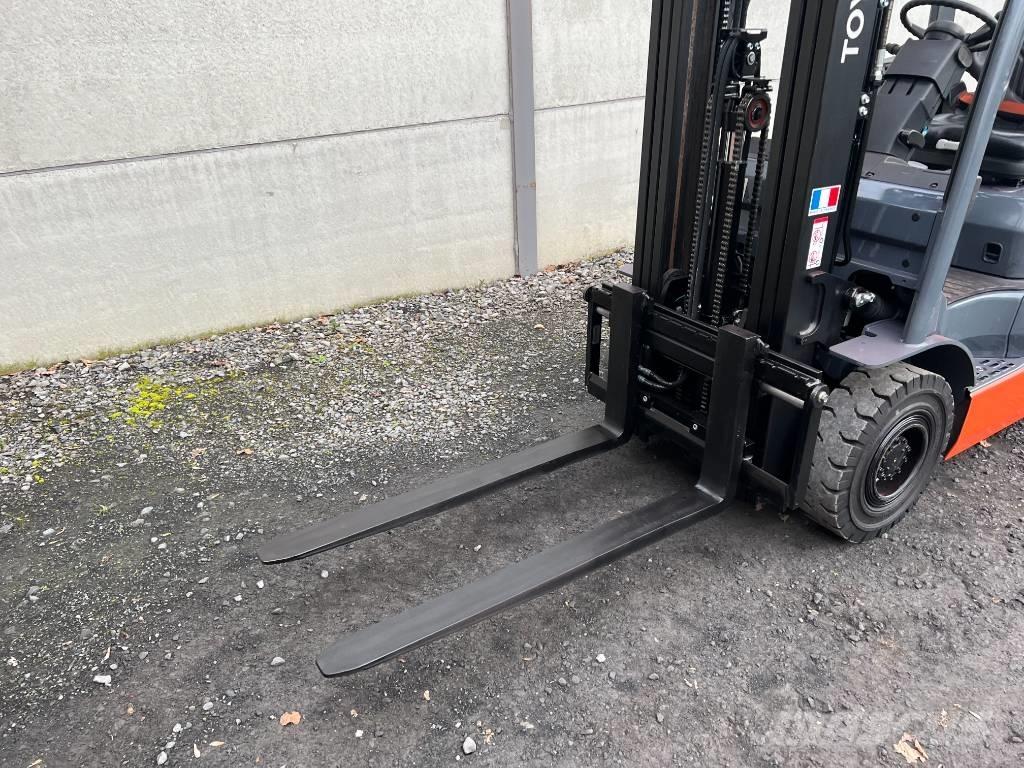 Toyota 02-8 FGF 15 Plinski viljuškari