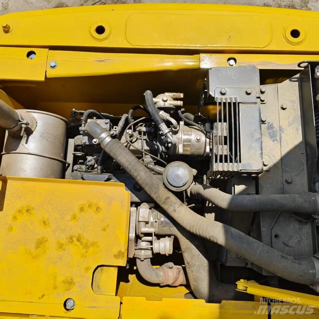 Komatsu PC 130 Bageri guseničari
