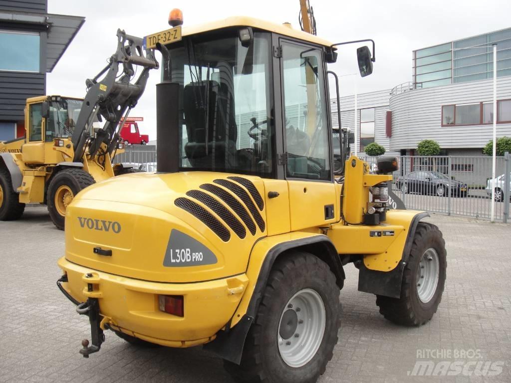 Volvo L 30 B Utovarivači na točkove