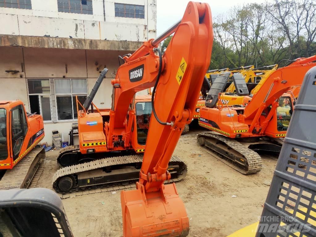 Doosan DH 225 LC-7 Bageri guseničari