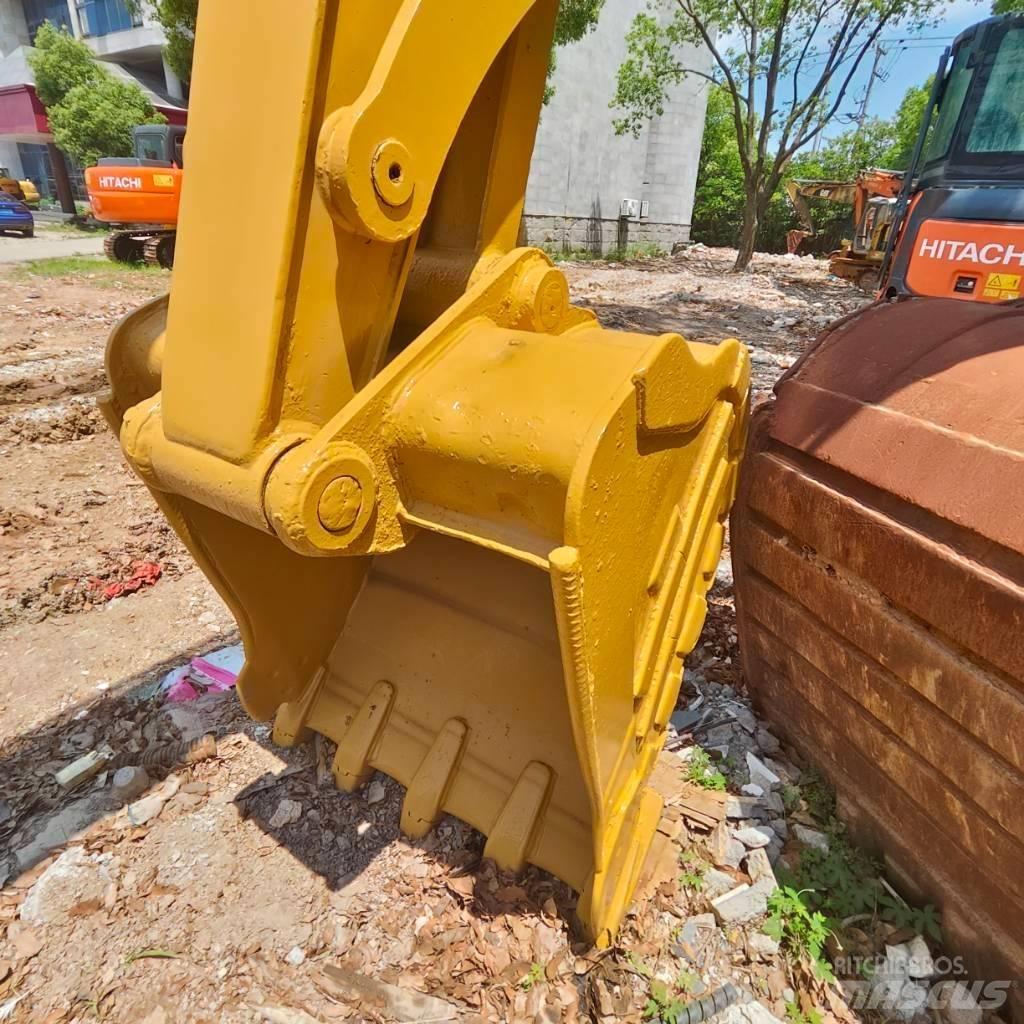 CAT 310 Bageri guseničari