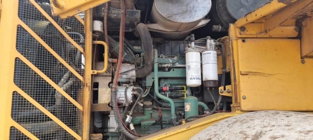 Volvo L 220 E Utovarivači na točkove