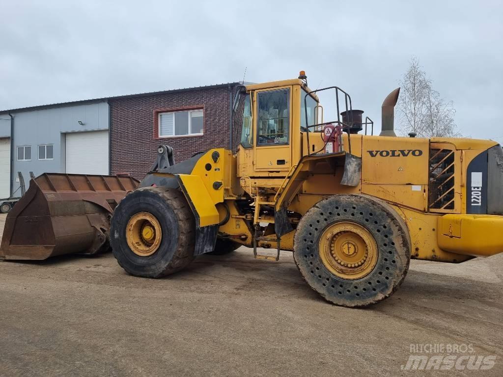 Volvo L 220 E Utovarivači na točkove