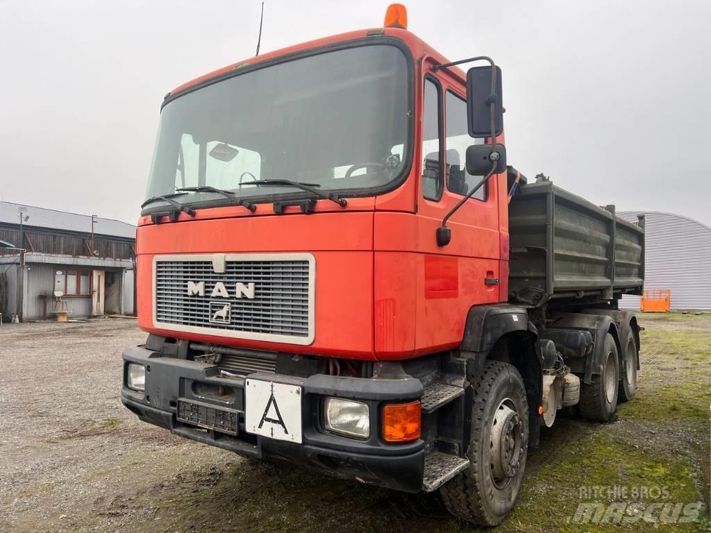 MAN F 08 Kiperi kamioni