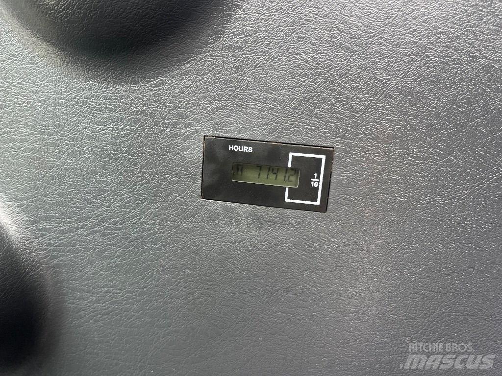 Hyundai HX 145 LCR Bageri guseničari