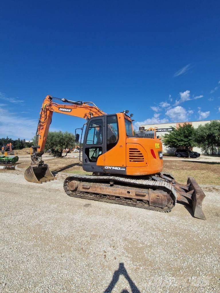Doosan DX 140 LCR Bageri guseničari